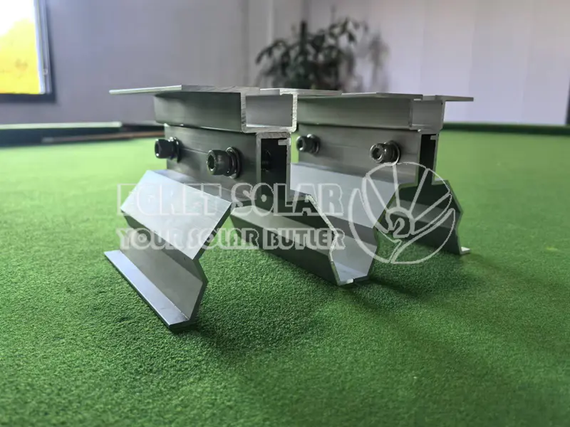 Solar Roof Clamp With Rail